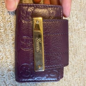 Gucci key ring holder